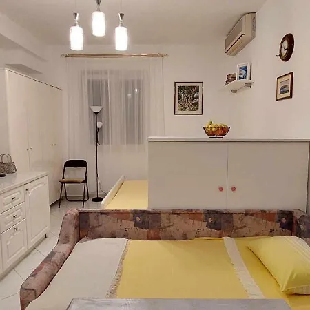 Apartment Sea